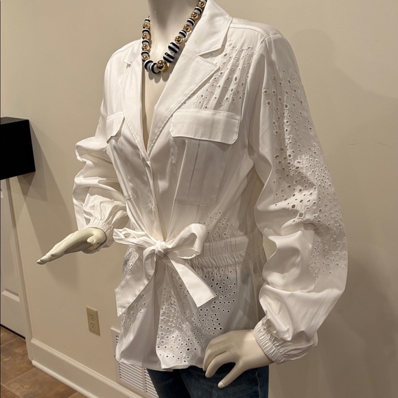 White House Black Market Tie-Waist Embroidered Poplin Shirt Size L - Picture 6 of 13